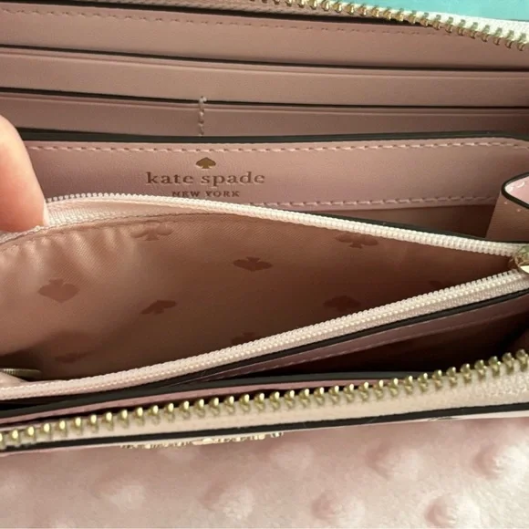 Kate Spade Continental zip around wallet EUC - Picture 4 of 7